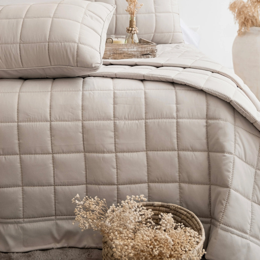 Alora Çift Kişilik Yatak Örtüsü Takımı - Ekru