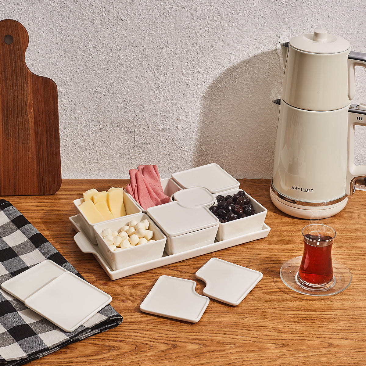 Aryıldız 15 Parça Tepsili Dikdörtgen Kahvaltılık