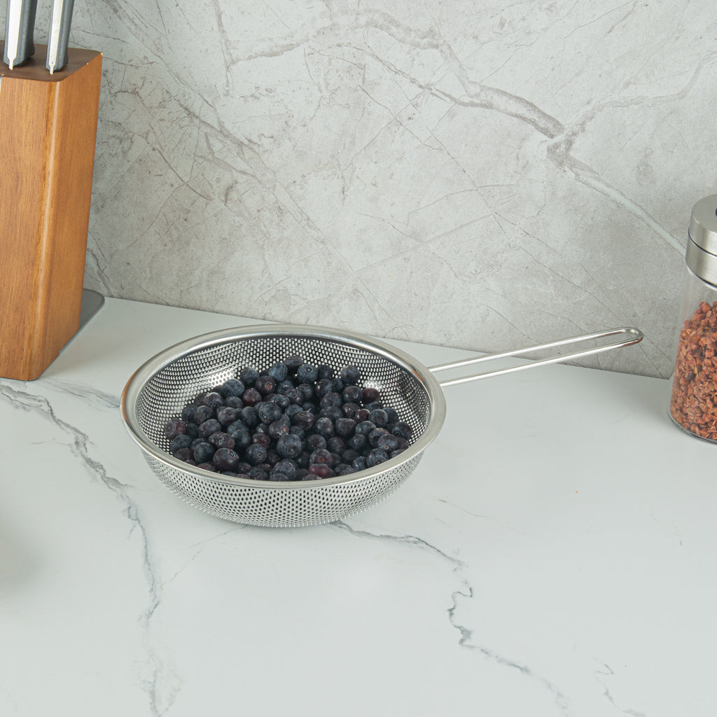 Kulplu Süzgeç 21 cm