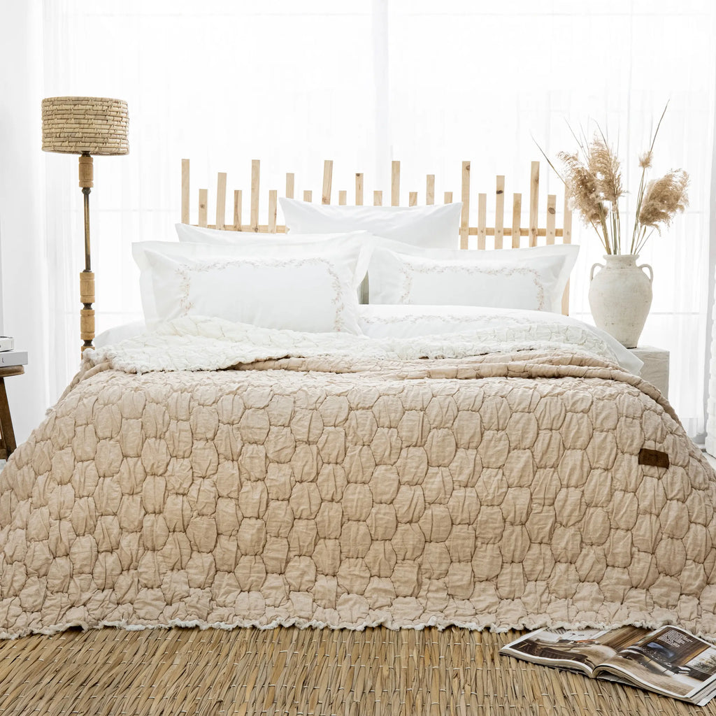 Paloma Yatak Örtüsü Seti / Bej