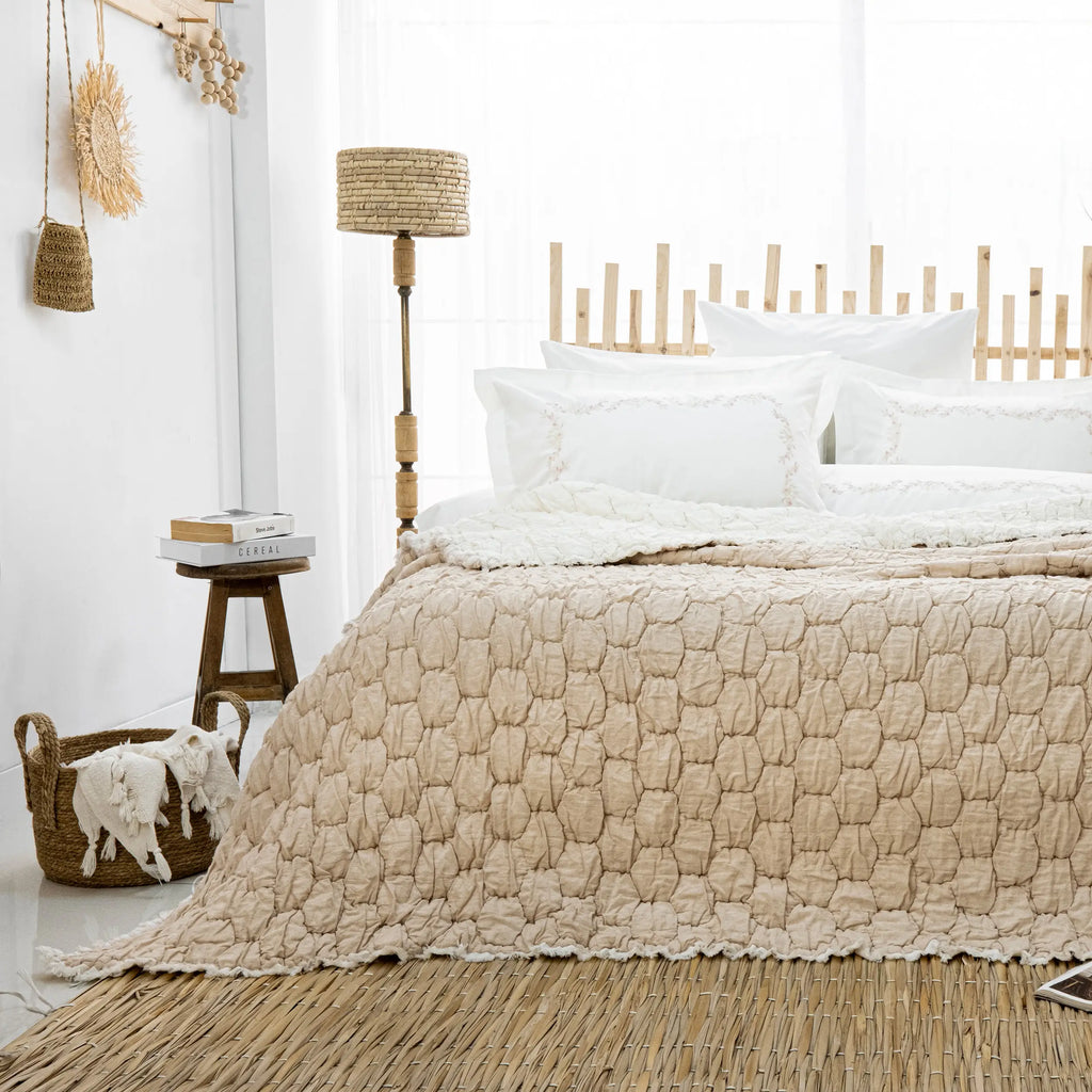 Paloma Yatak Örtüsü Seti / Bej